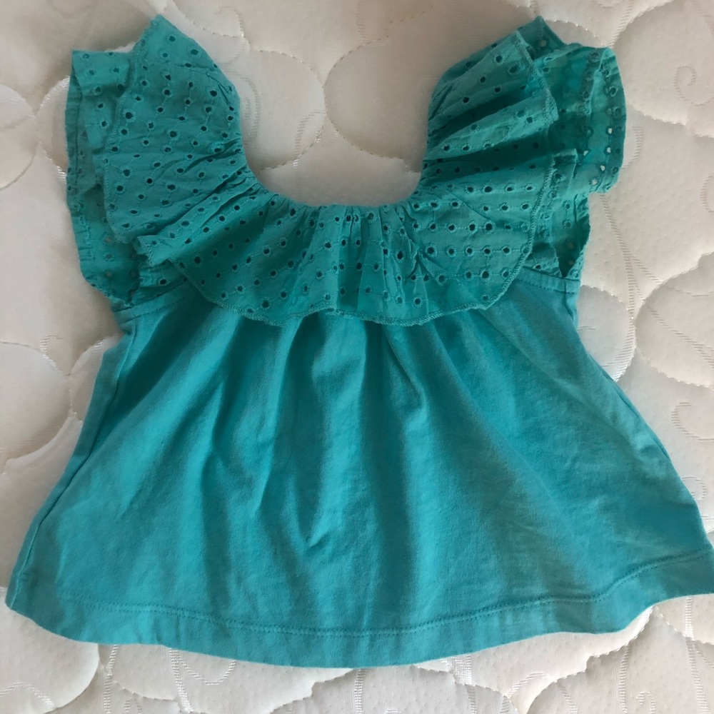 NWT Gap Swing eyelet top